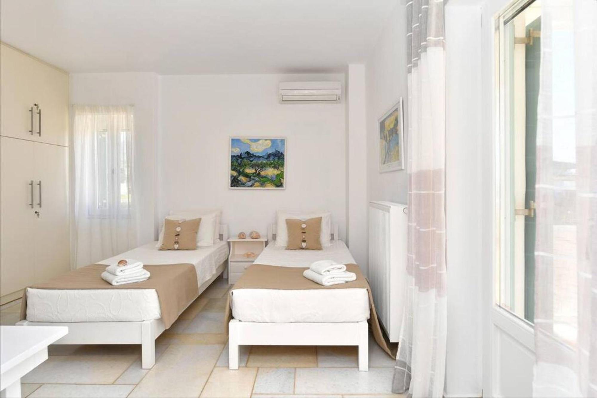 Villa Dionysos In Aliki Екстериор снимка