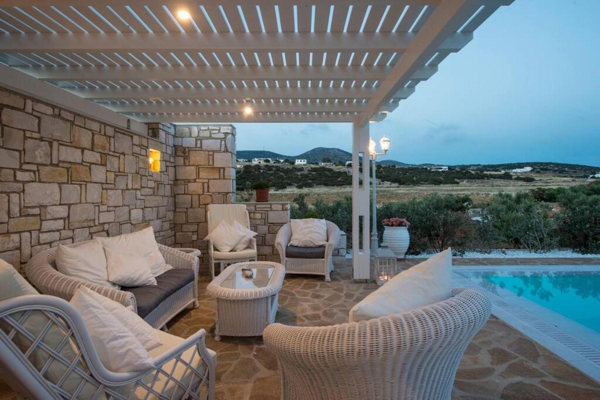 Villa Dionysos In Aliki Екстериор снимка