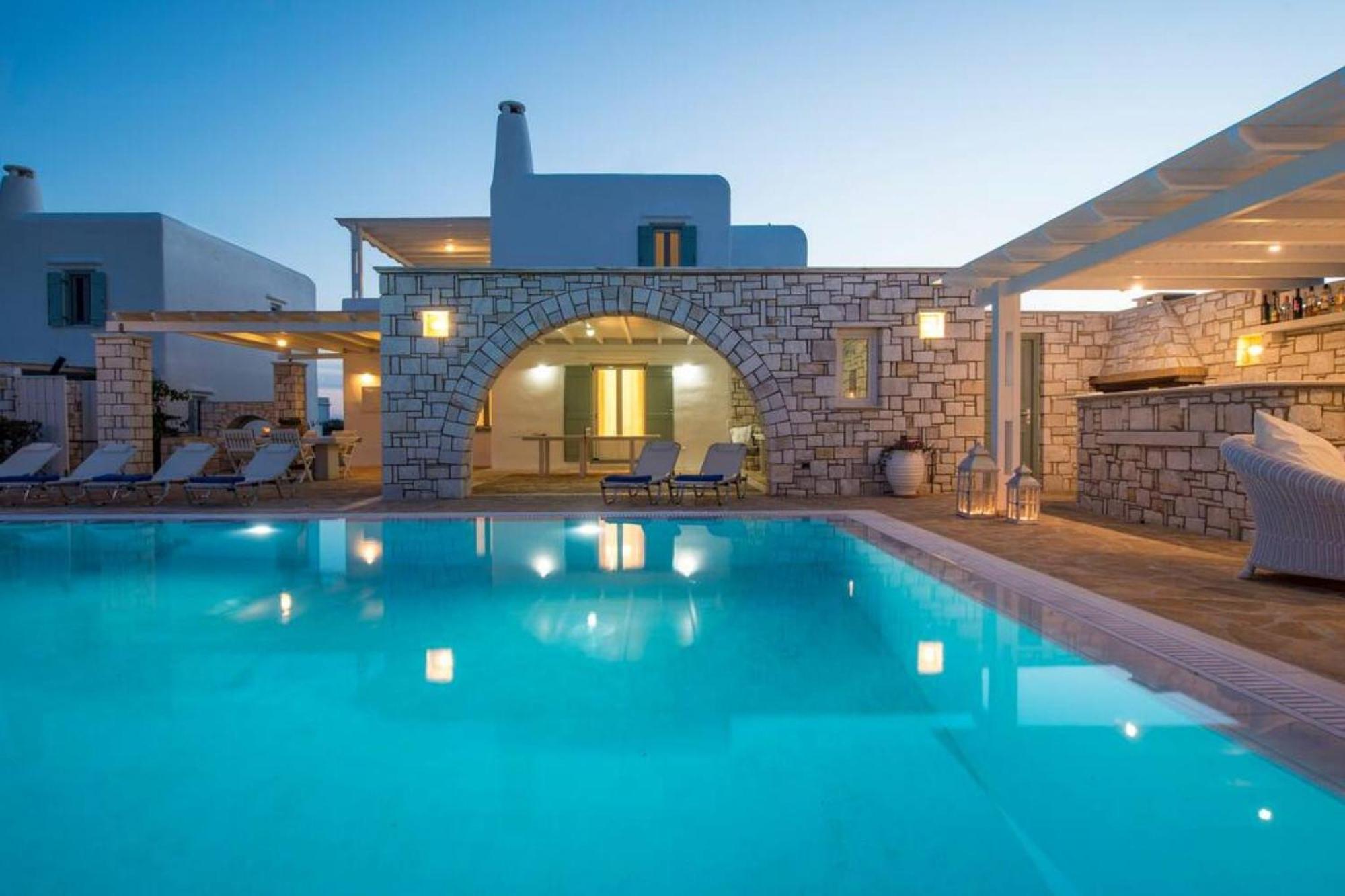 Villa Dionysos In Aliki Екстериор снимка