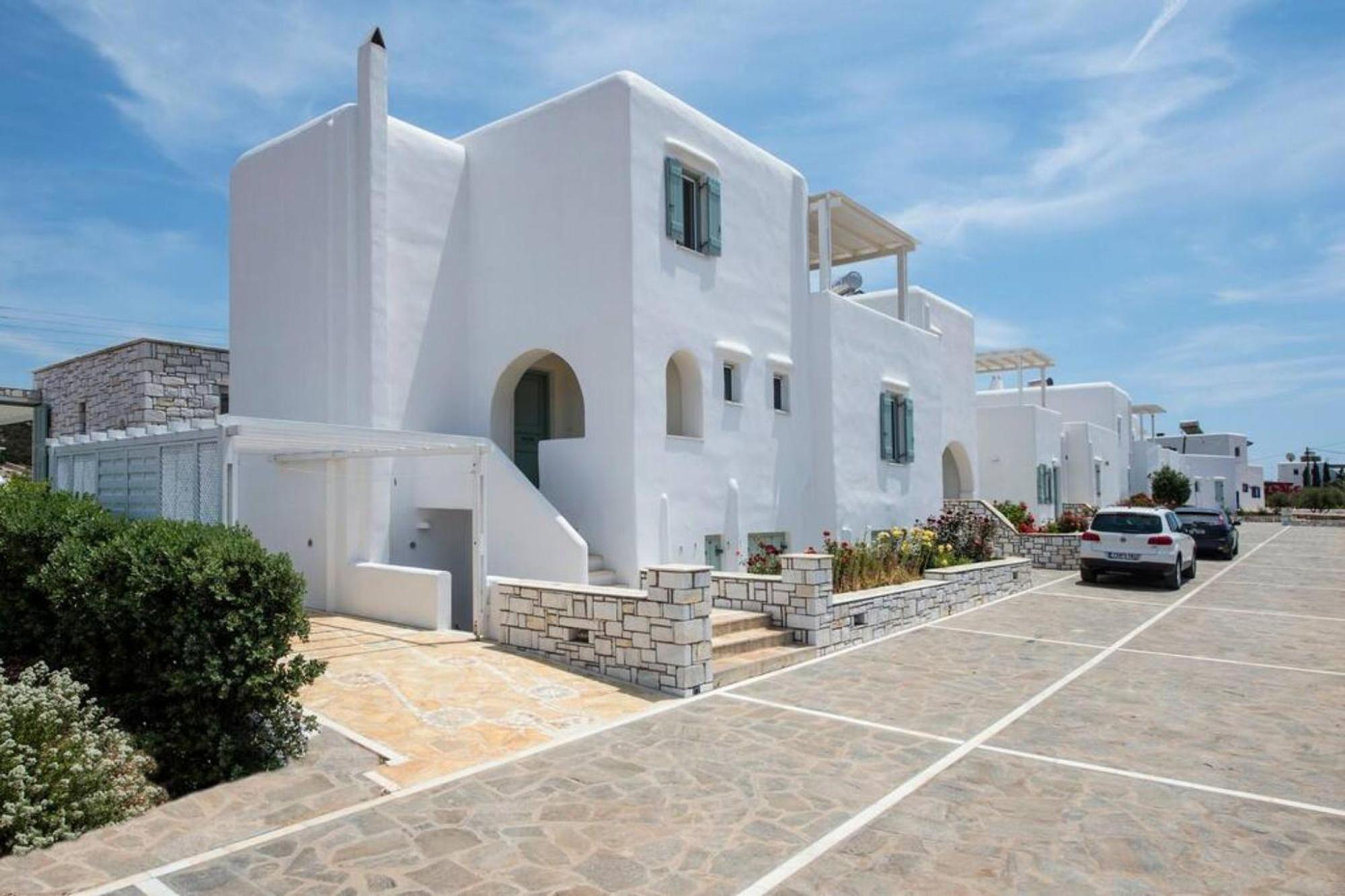 Villa Dionysos In Aliki Екстериор снимка