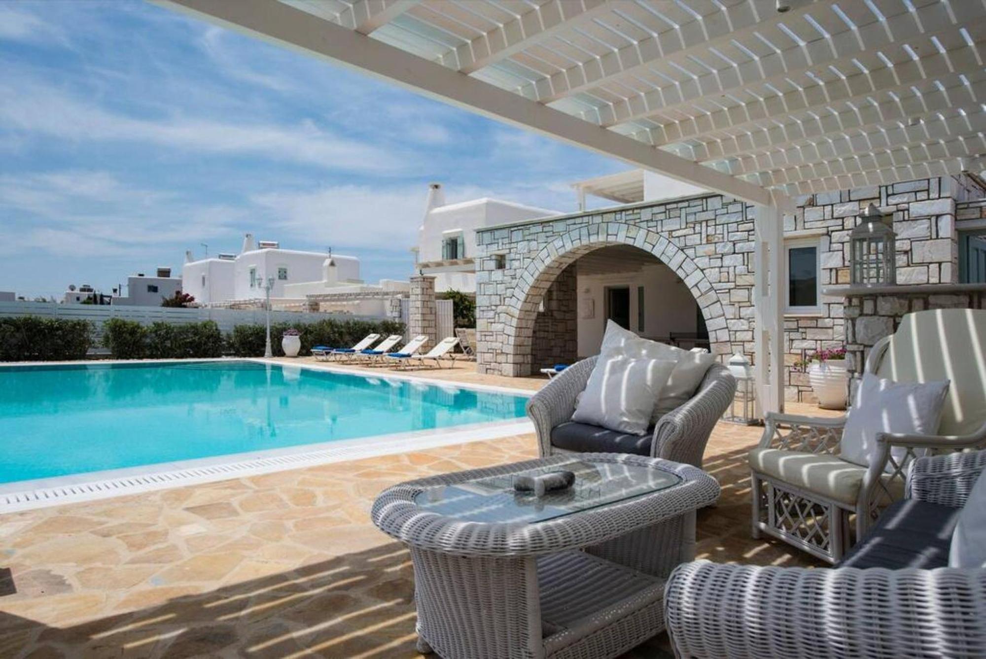Villa Dionysos In Aliki Екстериор снимка